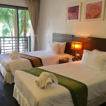 Suwan Golf & Country Club Hotel Накхон Патом Екстериор снимка
