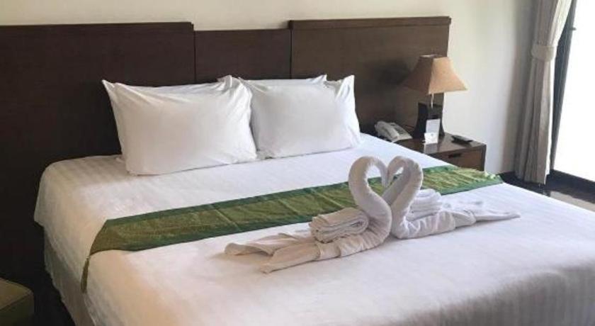 Suwan Golf & Country Club Hotel Накхон Патом Екстериор снимка