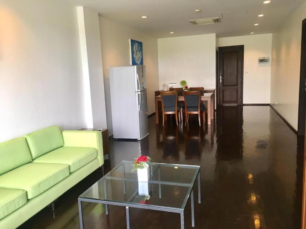 Suwan Golf & Country Club Hotel Накхон Патом Екстериор снимка