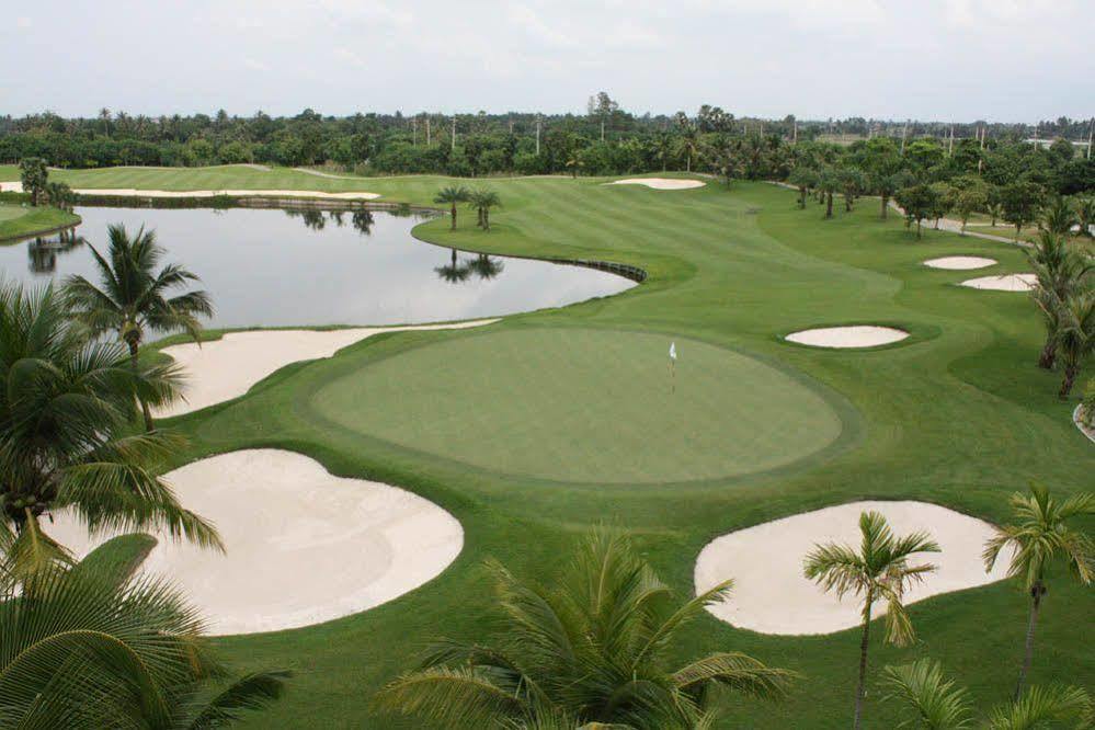 Suwan Golf & Country Club Hotel Накхон Патом Екстериор снимка