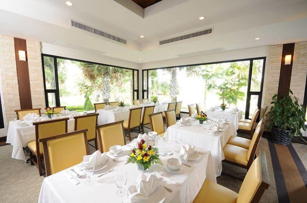 Suwan Golf & Country Club Hotel Накхон Патом Екстериор снимка