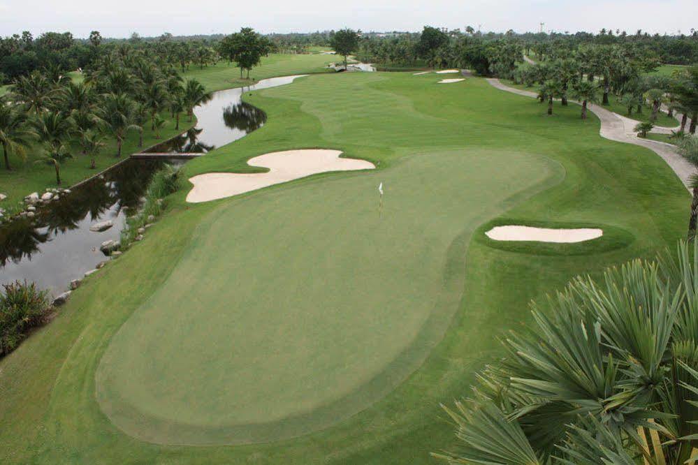 Suwan Golf & Country Club Hotel Накхон Патом Екстериор снимка
