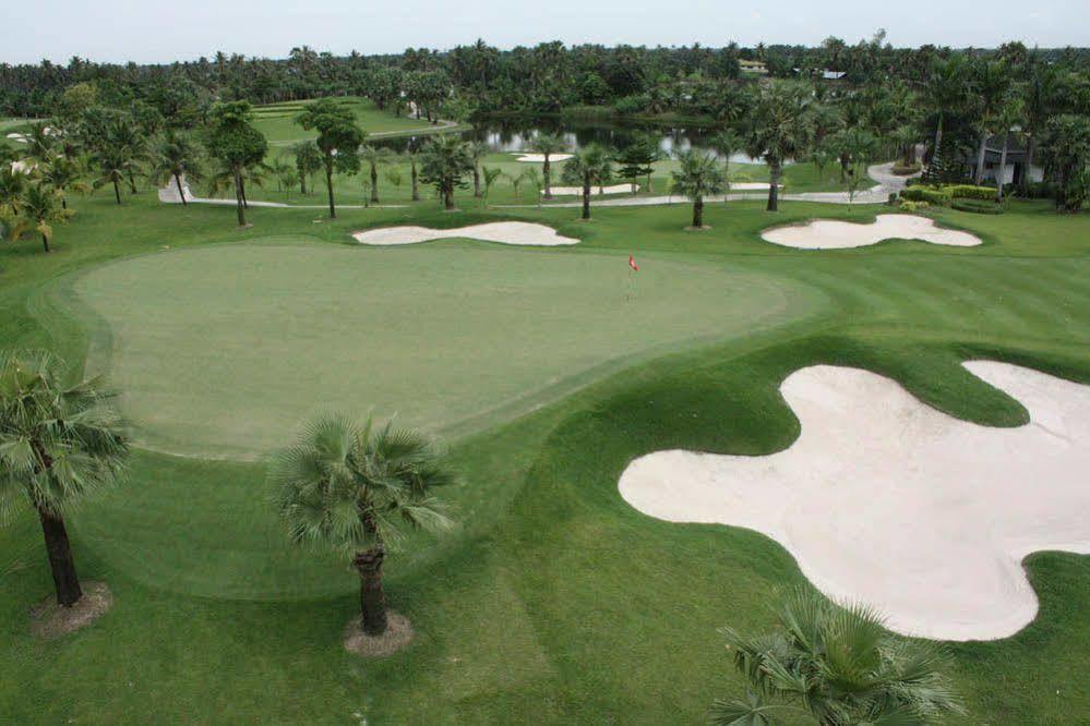Suwan Golf & Country Club Hotel Накхон Патом Екстериор снимка