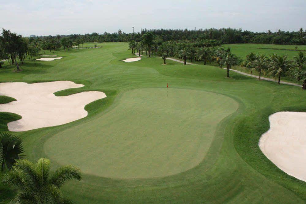 Suwan Golf & Country Club Hotel Накхон Патом Екстериор снимка